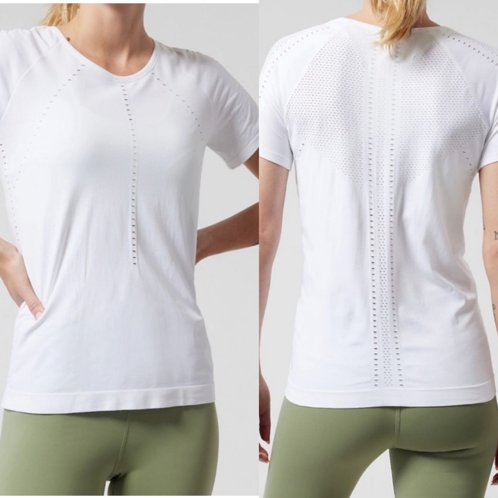 Athleta Foothill Seamless Cut Short Sleeve Athletic Tee In White Size Medium